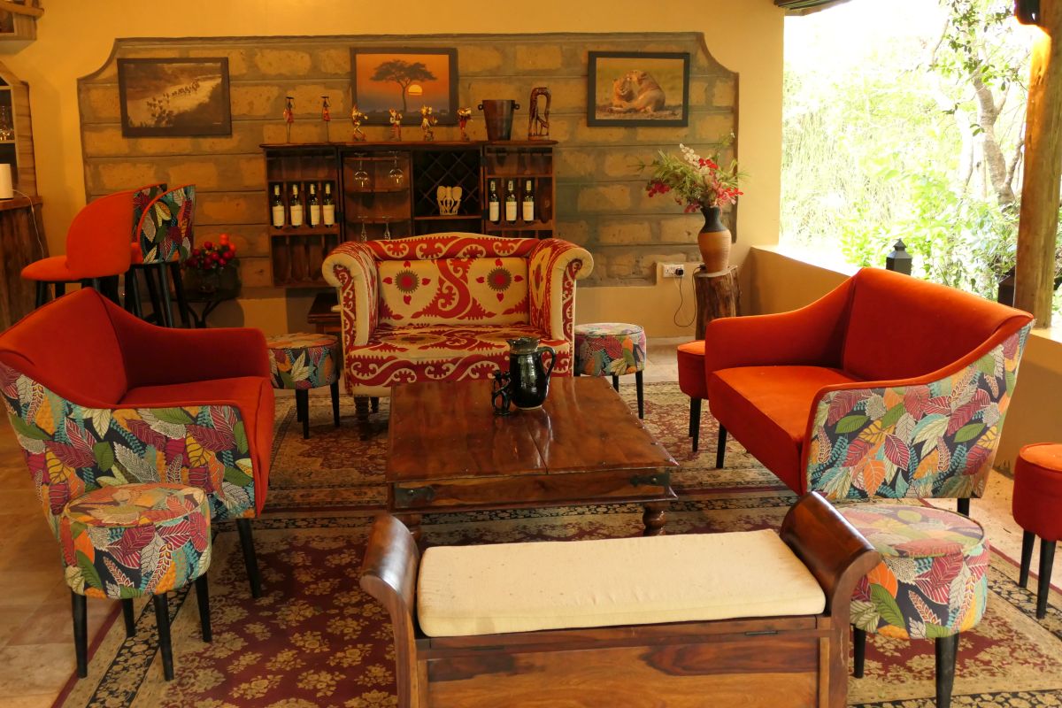 Lounge im Aruba Mara Camp mit Sitzecke