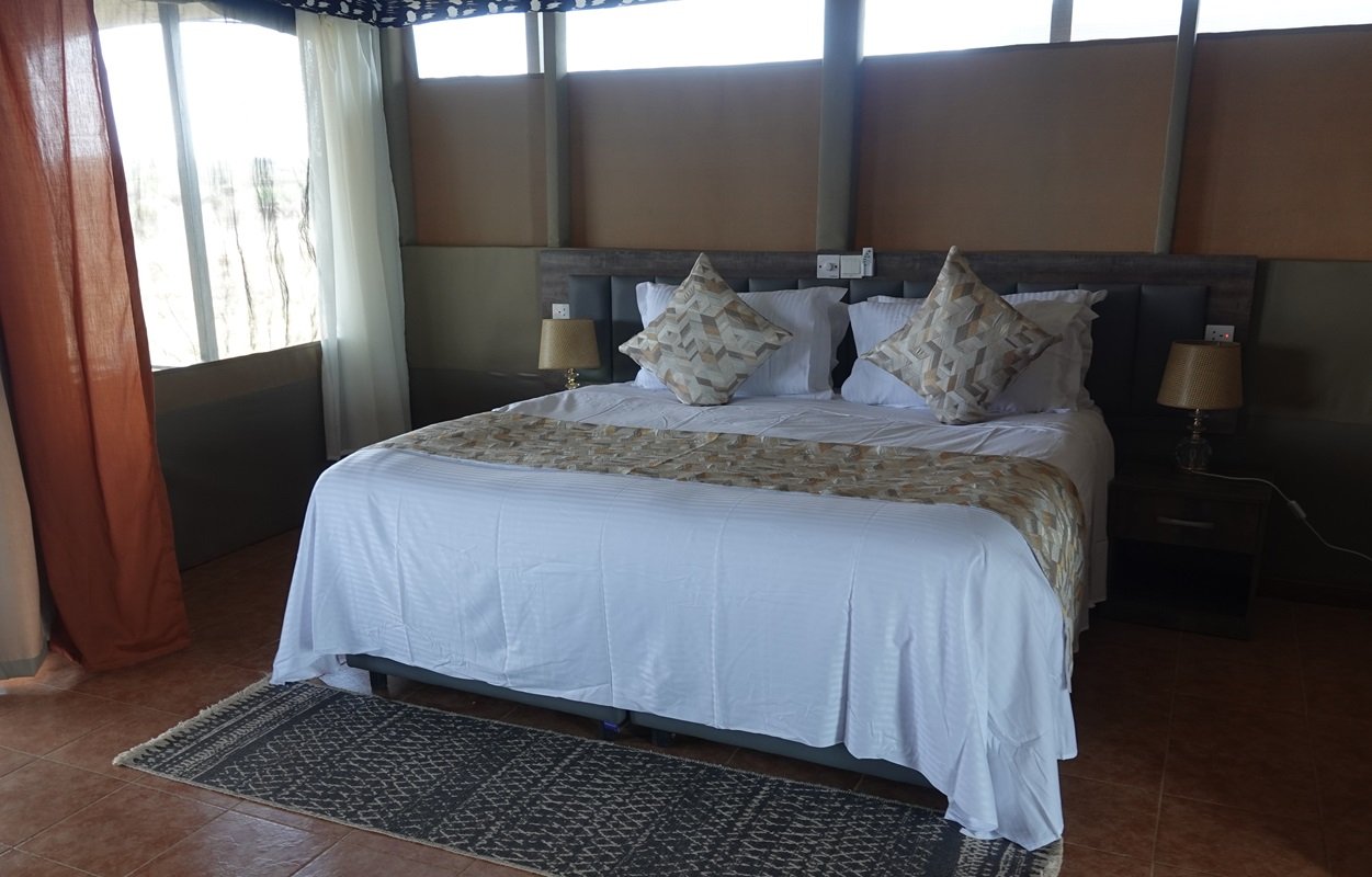 Doppelzelt mit Doppelbett im Praro Amboseli Camp